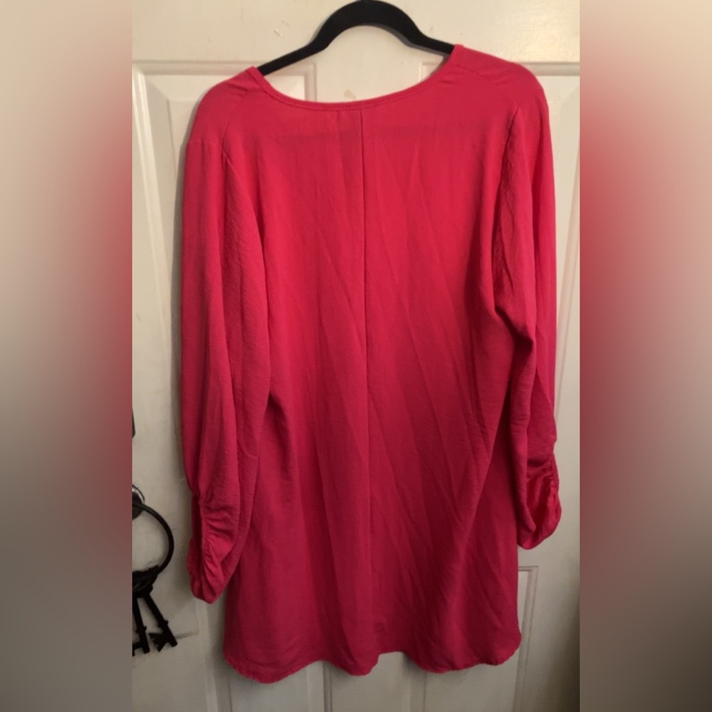 Nice pink blouse - Picture 4 of 5